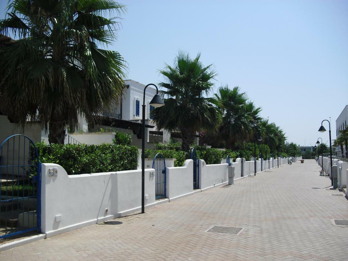 Villa In Villaggio Porto Cesareo Buitenkant foto